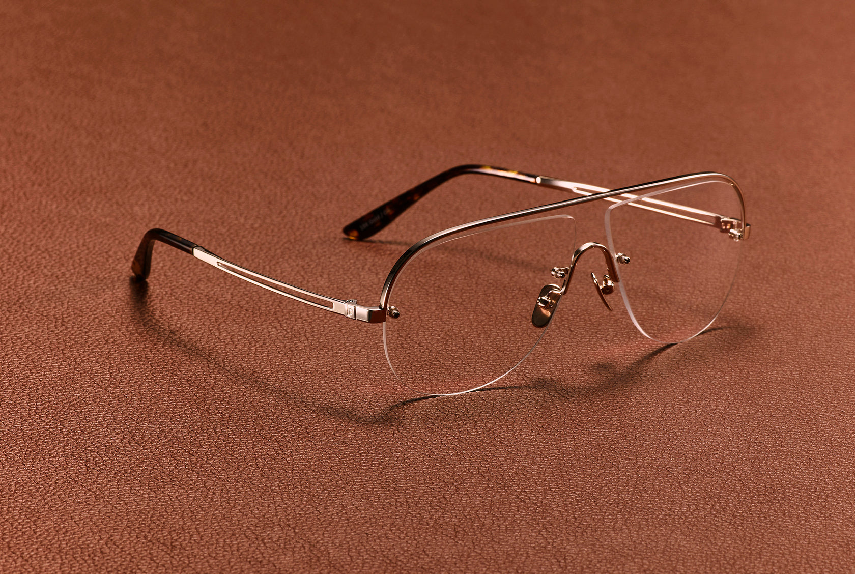 Leo 18K Gold Optical Frames Titanium | L'Ecurie Paris