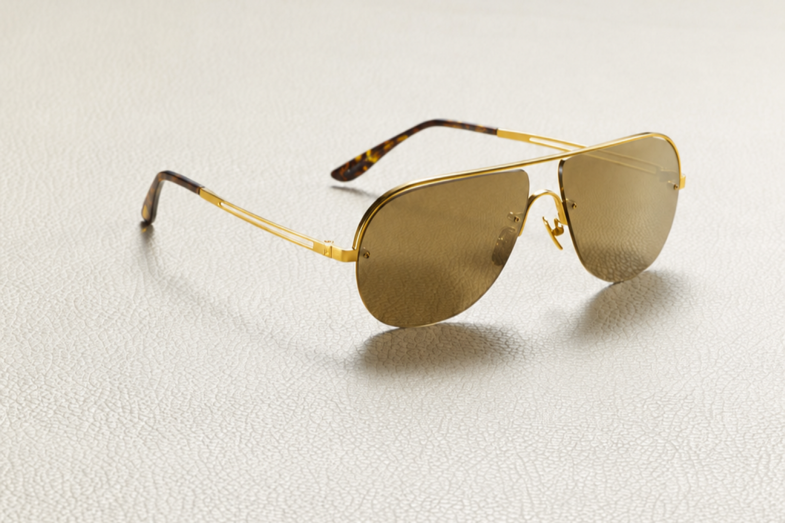Leo 24K Gold Mirror Sunglasses – Three-Quarter View | 24K Gold Plated Titanium | Inui Lens – Gold Mirror | L'Écurie Paris