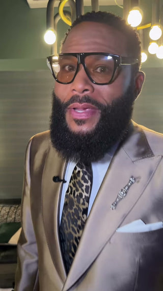 Anthony Anderson wearing L'Ecurie Paris George sunglasses backstage at Jimmy Kimmel Live